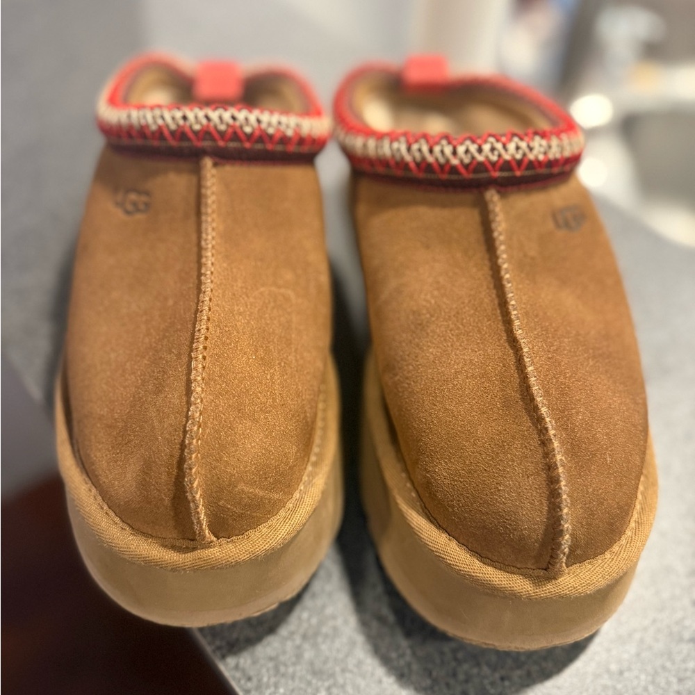 Ugg slippers - image 2